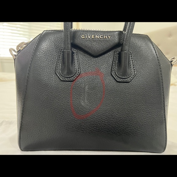 Givenchy Mini Antigona in Black Grained Leather - Picture 11 of 16
